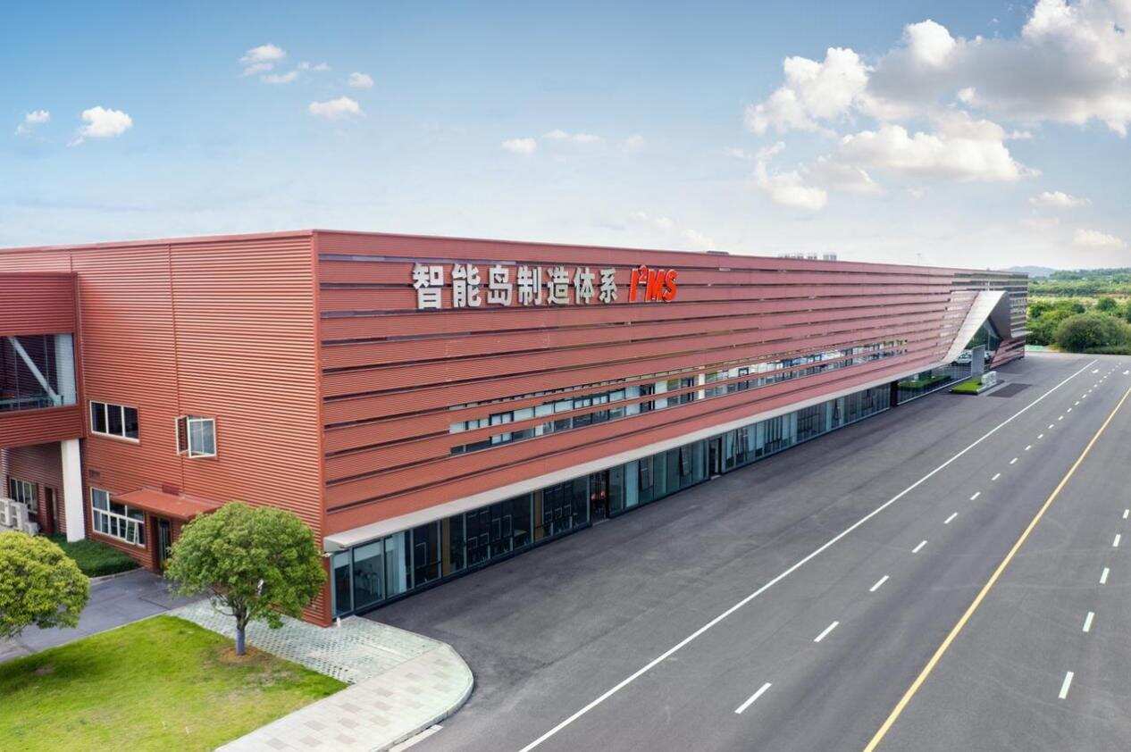 五菱攜手華為共筑智能新境 華境S落地國(guó)家領(lǐng)航級(jí)智能工廠，開(kāi)啟汽車(chē)智造新篇章